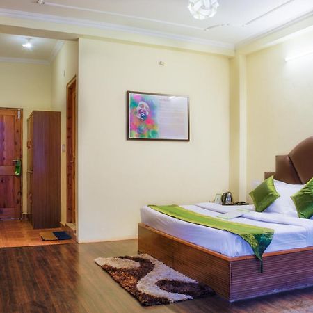 Treebo Trend Celebriti Manali Hotel Vashist Exterior photo